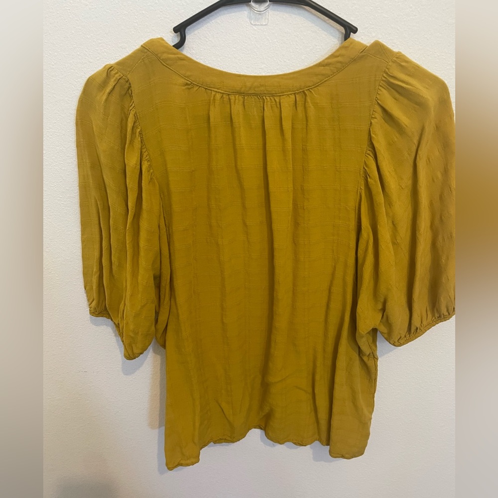 Women’s Universal Thread Goods Co Yellow Medium Blouse - Picture 6 of 6
